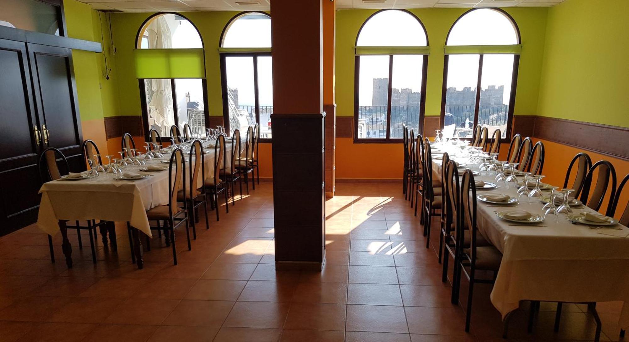 Hotel Restaurante Banos Baños de la Encina Eksteriør bilde